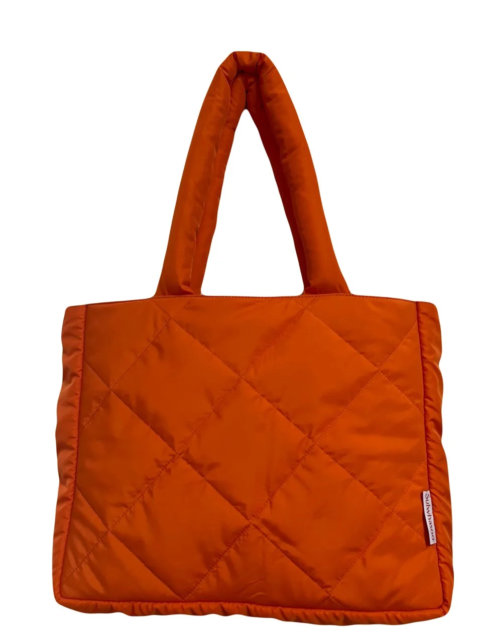 Large quilted puffer bag